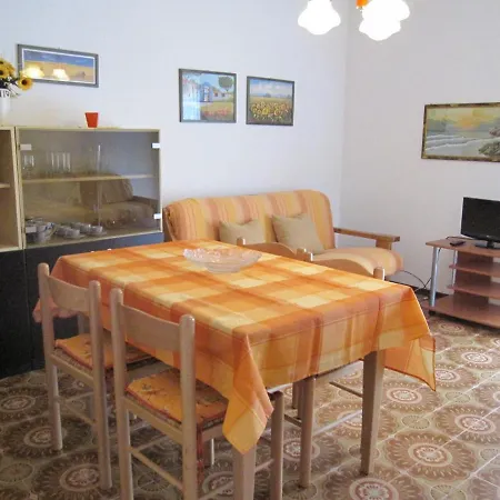 And Cozy Flat At Pineta Grado